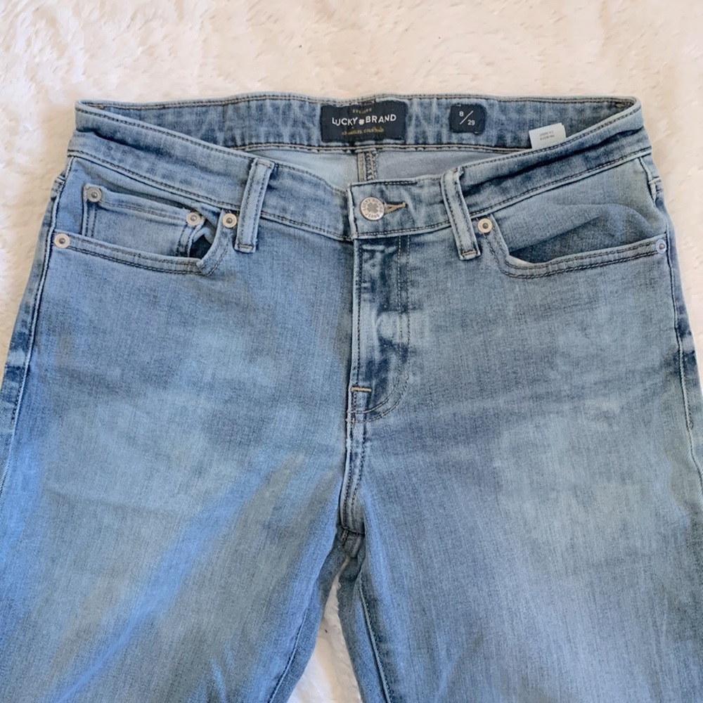 *SOLD* Lucky Brand Light Wash Jeans